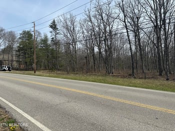 221 Westchester Dr, Crossville, TN 38558