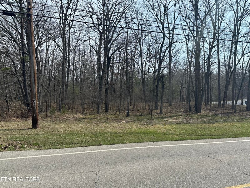 221 Westchester Dr, Crossville, TN 38558
