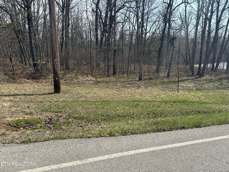 221 Westchester Dr, Crossville, TN 38558