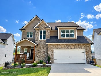 2211 Lulu Lizzy Ln, Knoxville, TN 37932