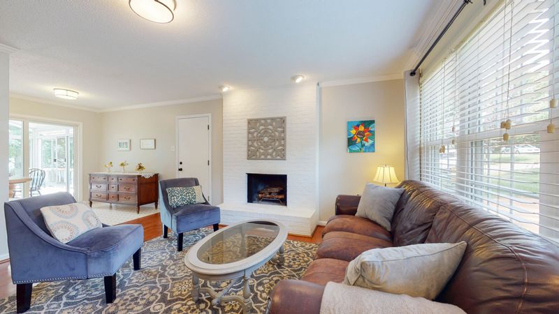 2212 Bishops Bridge Rd, Knoxville, TN 37922