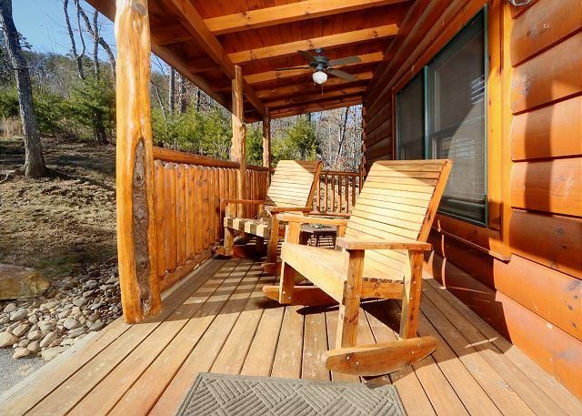 2212 Pinnacle Ridge Tr, Sevierville, TN 37876