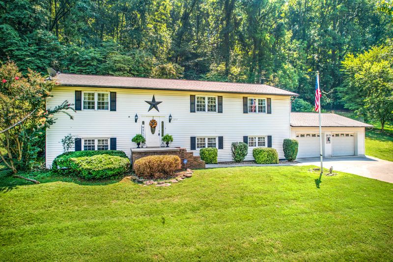 2212 Rhea Rd, Knoxville, TN 37920
