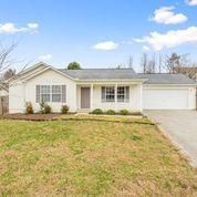 2213 Cripple Oak Ln, Powell, TN 37849