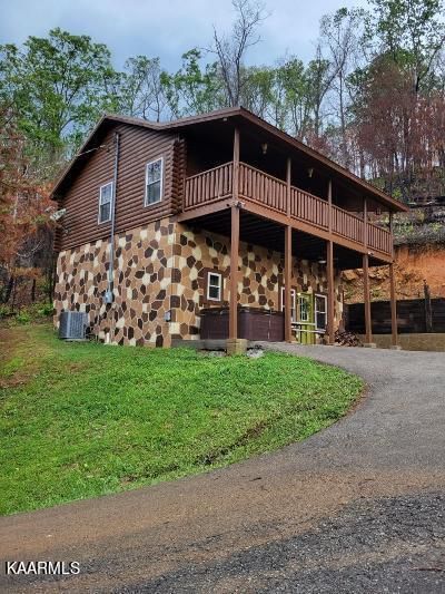 2213 Headrick Lead, Sevierville, TN 37862