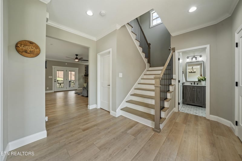 2214 Hickory Crest Ln, Knoxville, TN 37932