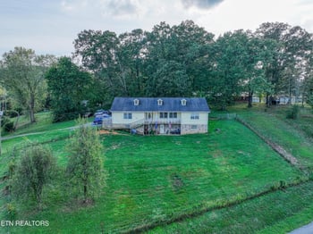2215 Island Blvd, Sevierville, TN 37876