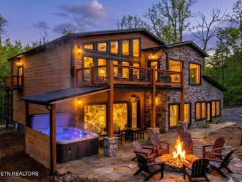 2215 Sawmill Cove Dr, Sevierville, TN 37862