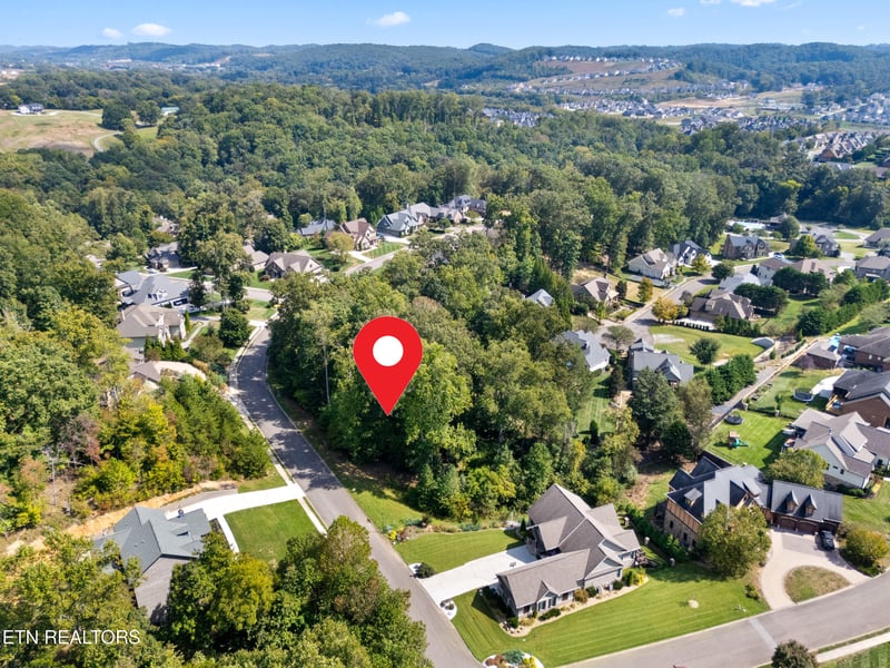 2215 Viewcrest Ln, Knoxville, TN 37932