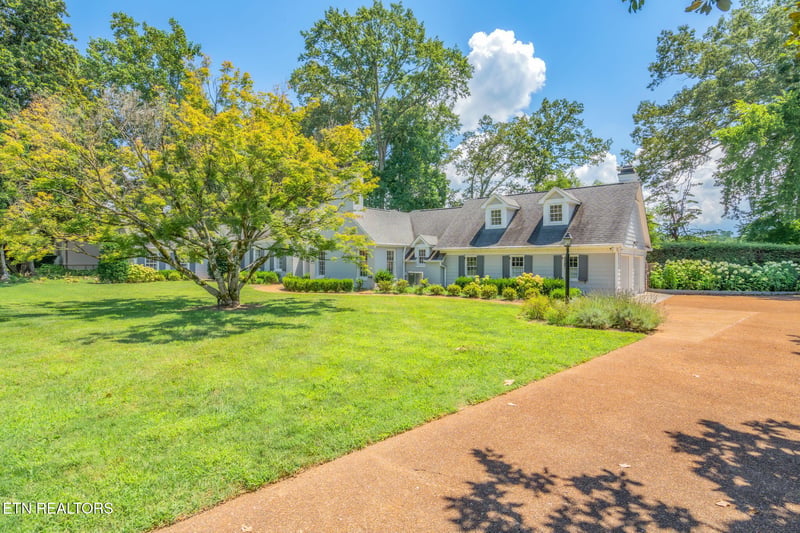 2216 Cherokee Blvd, Knoxville, TN 37919