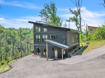 2216 Headrick Lead, Sevierville, TN 37862
