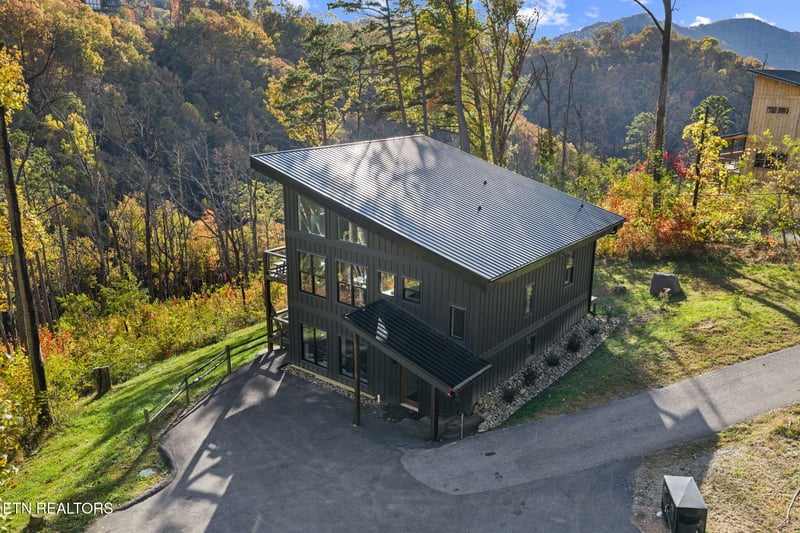 2216 Headrick Lead, Sevierville, TN 37862