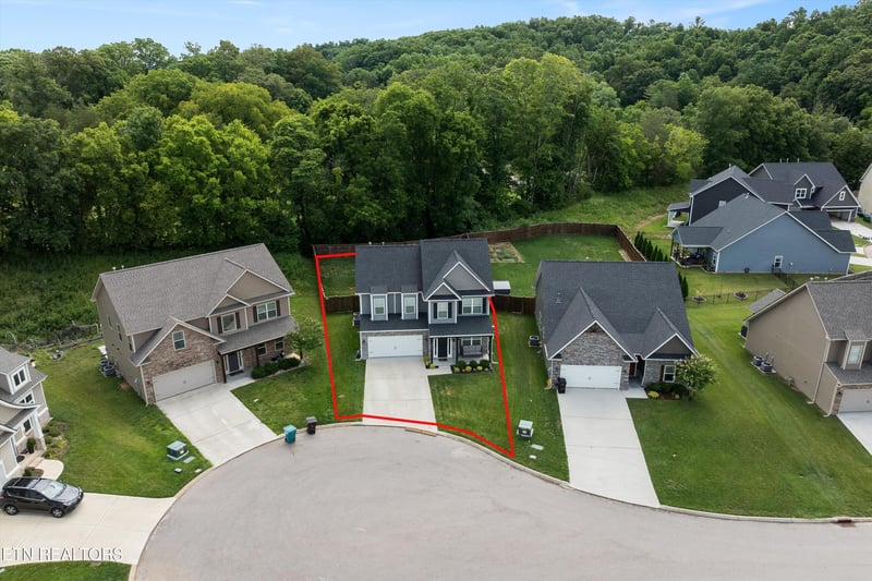 2216 Shylah Mia Ln, Knoxville, TN 37932