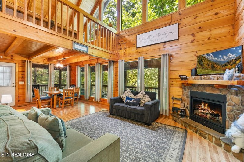 2217 Red Bud Rd, Sevierville, TN 37876
