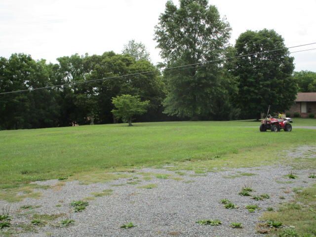 2217 Roseberry Rd, Mascot, TN 37806