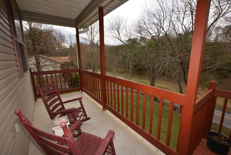 2219 Battle Hill Rd, Pigeon Forge, TN 37863