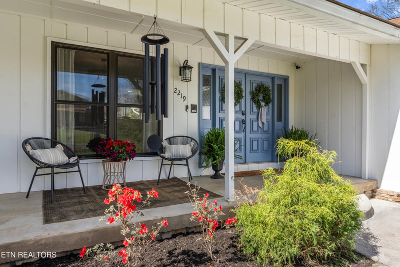 2219 Canterbury Cir, Maryville, TN 37803