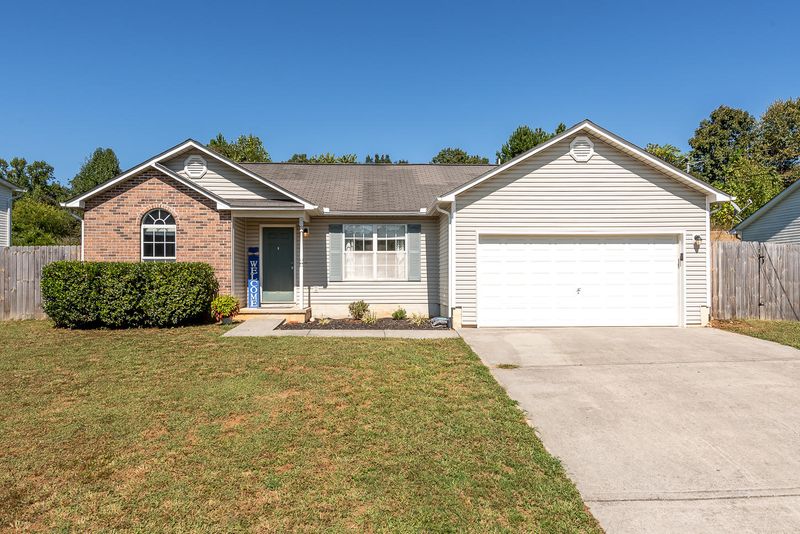 2219 Cripple Oak Ln, Powell, TN 37849