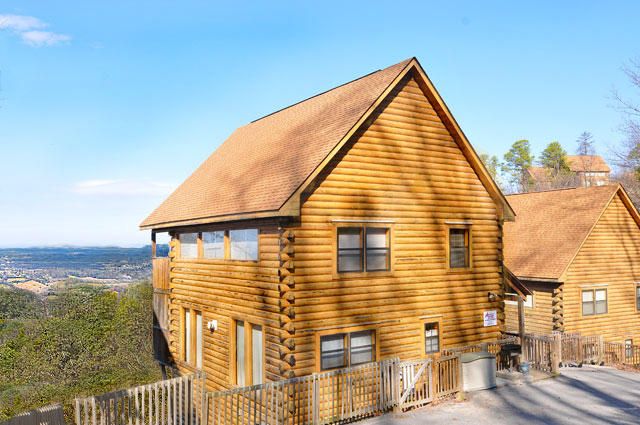 2219 Fox Berry Way, Sevierville, TN 37876