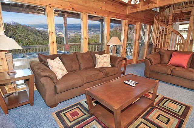 2219 Fox Berry Way, Sevierville, TN 37876