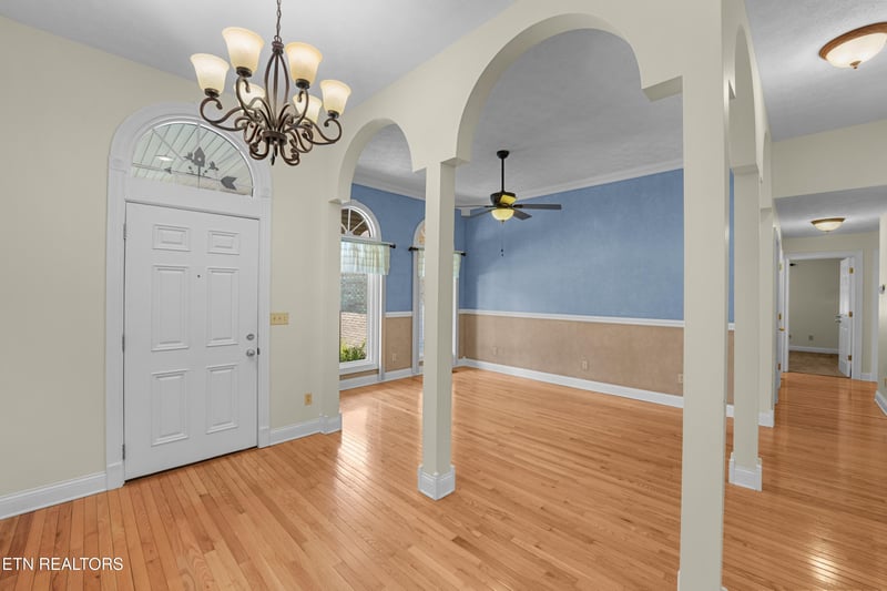 222 Amherst Ln, Crossville, TN 38558