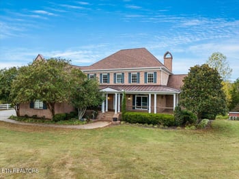 222 Beagle Ln, Clinton, TN 37716