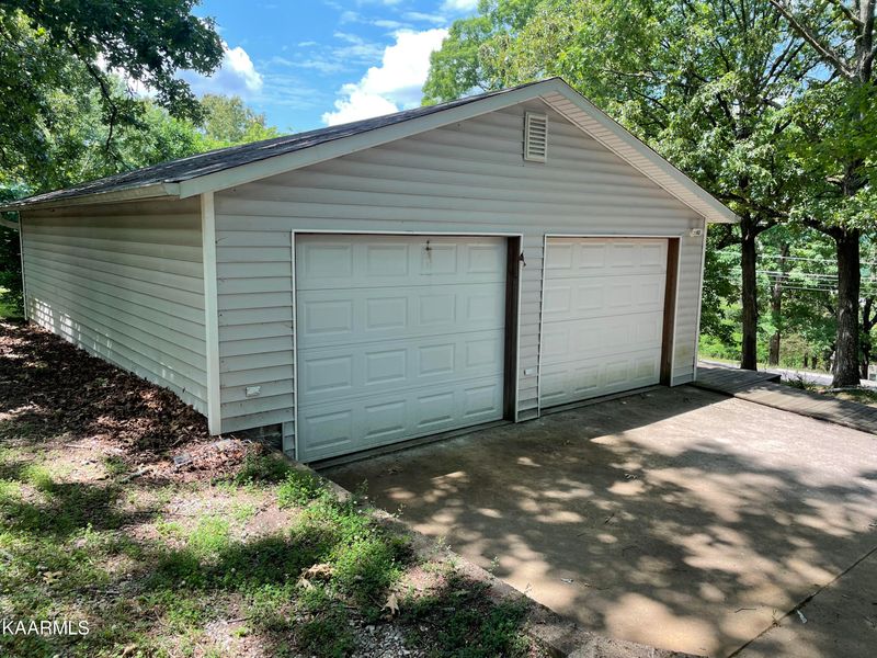 222 County Road 255, Athens, TN 37303