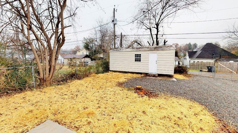 222 E Caldwell Ave, Knoxville, TN 37917