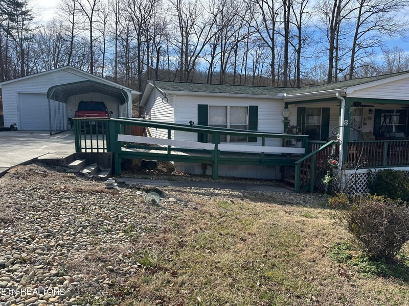222 E Cumberland Ln, Speedwell, TN 37870