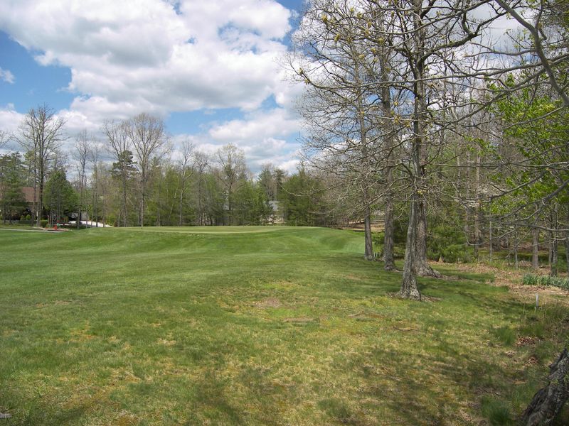 222 Forest Hill Dr, Fairfield Glade, TN 38558