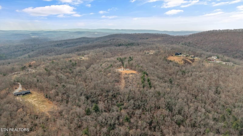 222 Heritage Hills Rd, Harriman, TN 37748