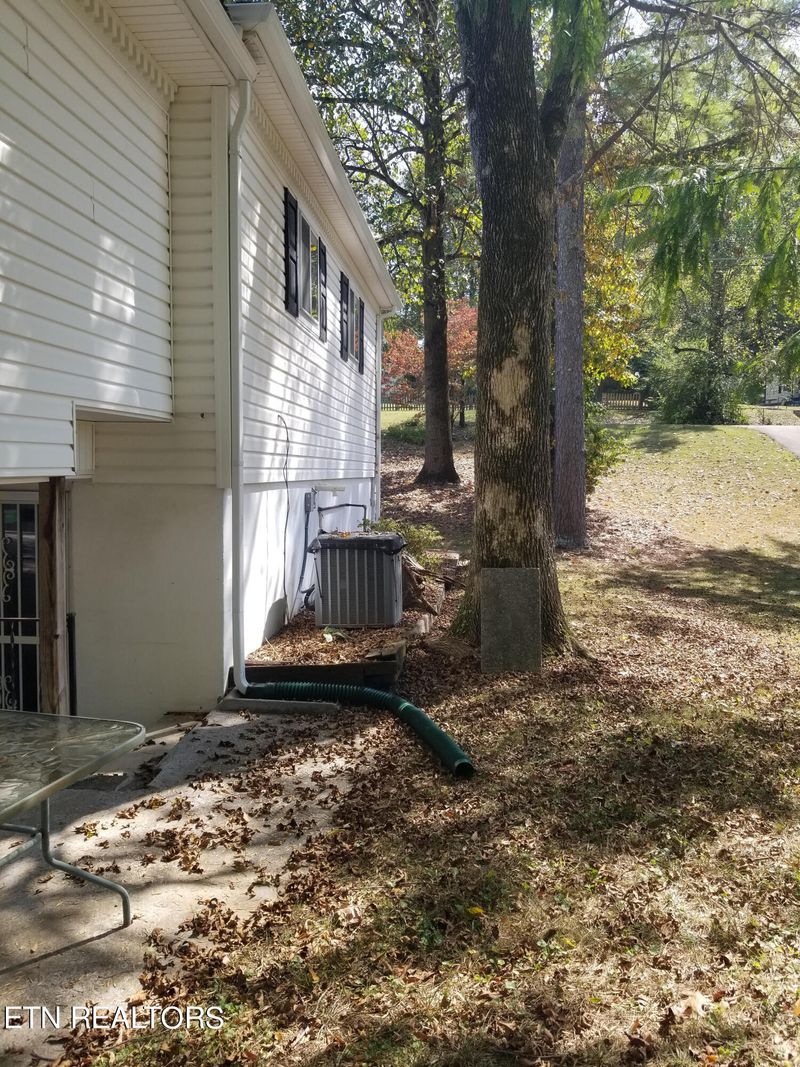 222 Manhattan Ave, Oak Ridge, TN 37830