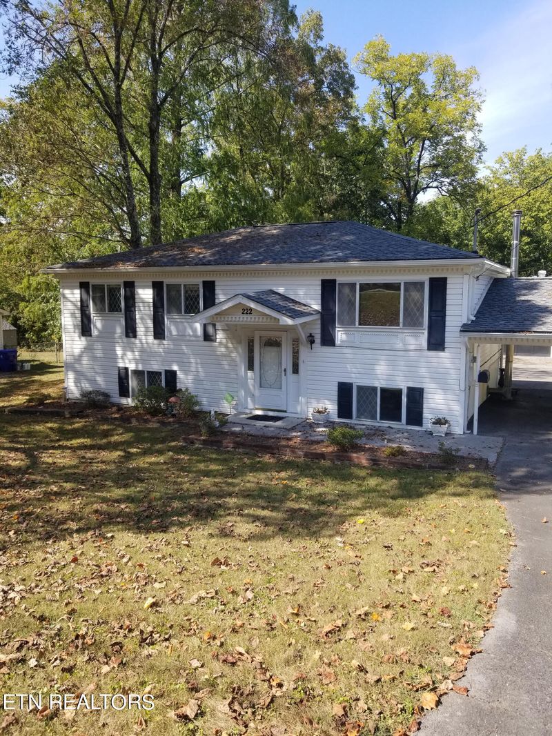 222 Manhattan Ave, Oak Ridge, TN 37830
