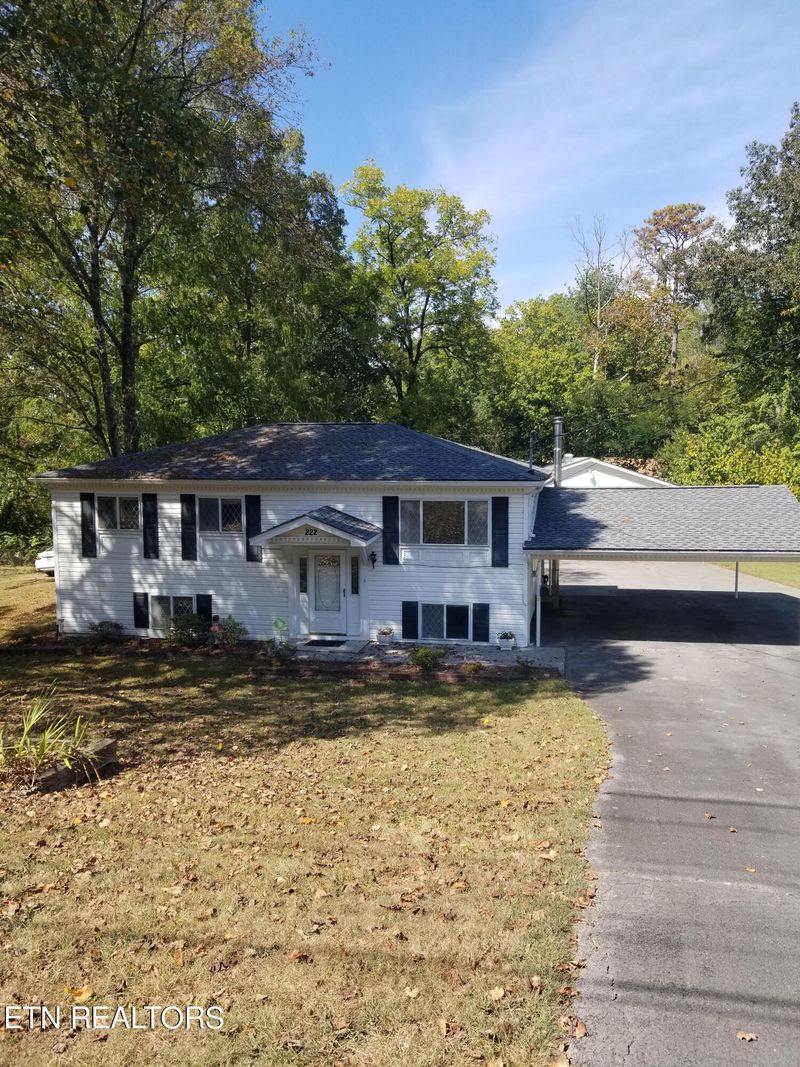 222 Manhattan Ave, Oak Ridge, TN 37830