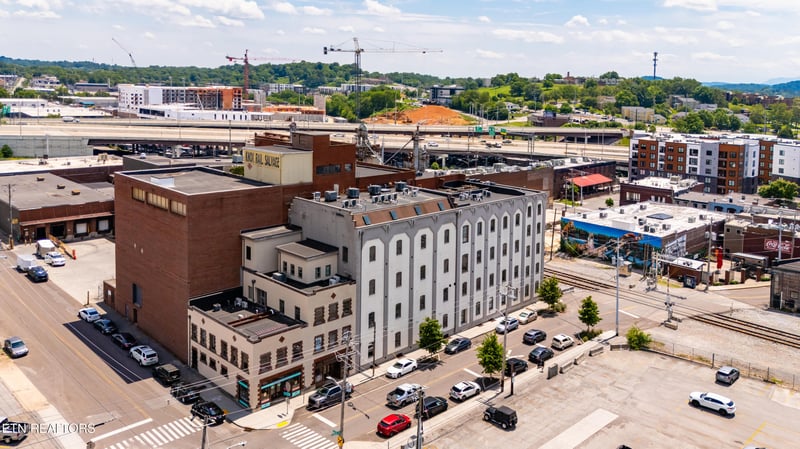222 N Central St #104, Knoxville, TN 37917