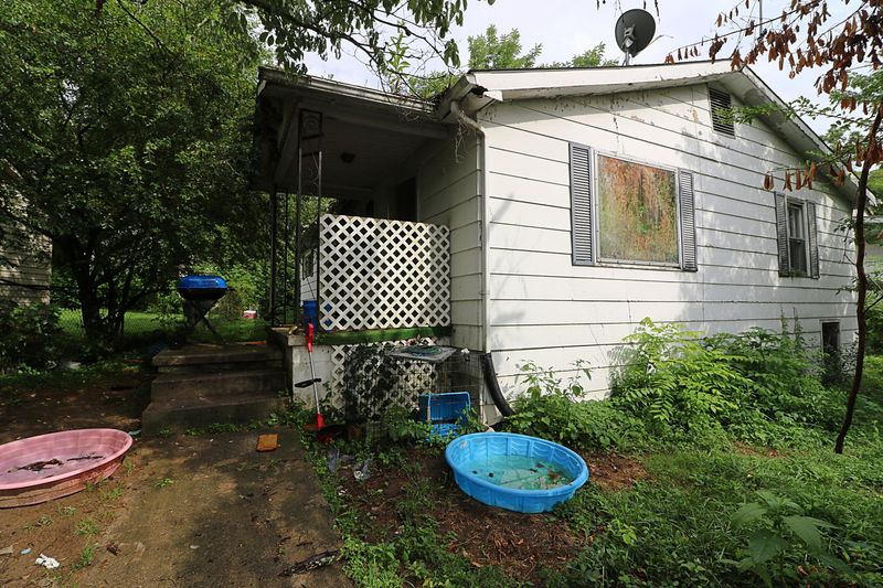 222 N Cross St, Oneida, TN 37841