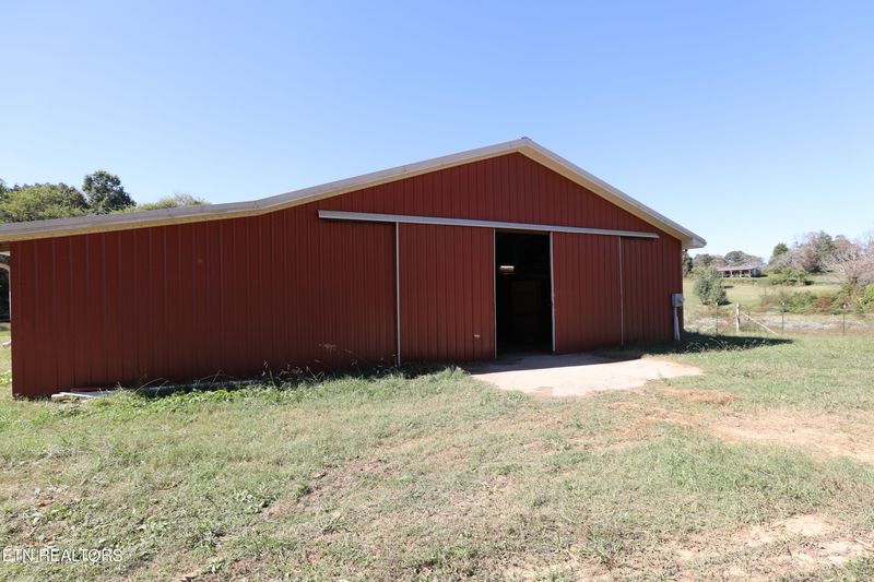 222 Summit Rd, Madisonville, TN 37354