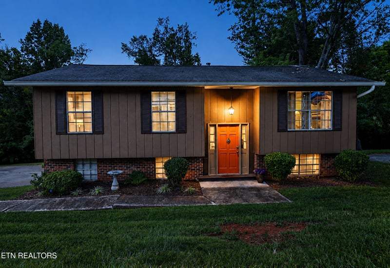 2220 Highland Rd, Maryville, TN 37801