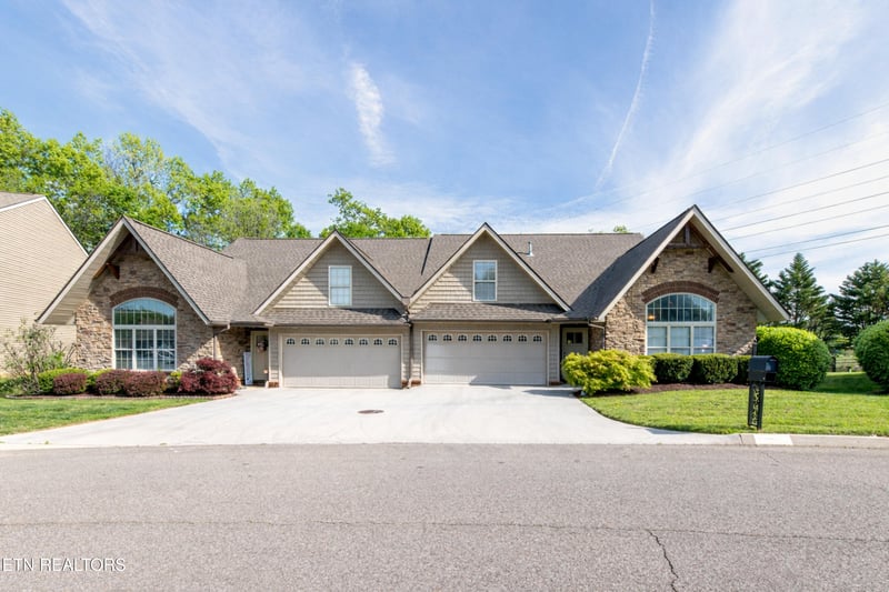 2220 Mccampbell Wells Way, Knoxville, TN 37924