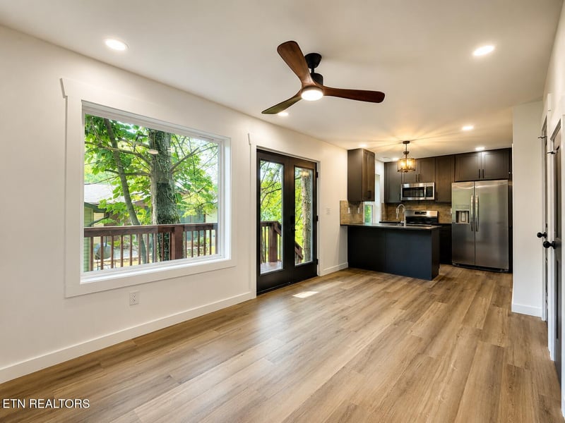 2221 Bernhurst Dr, Knoxville, TN 37918