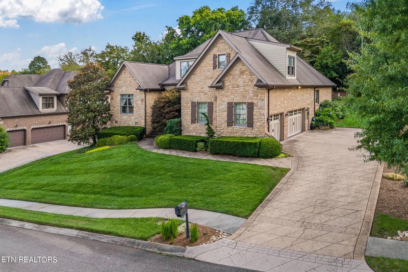 2221 Covered Bridge Blvd, Knoxville, TN 37932