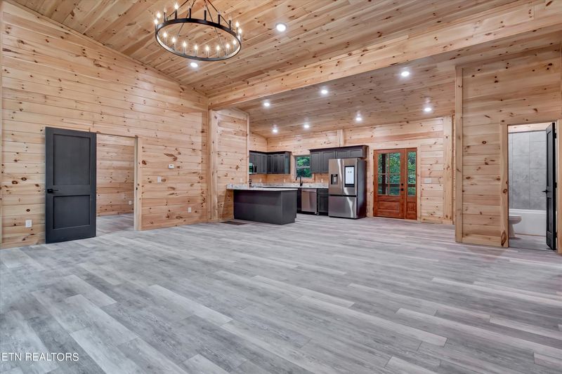 2221 E View Dr, Sevierville, TN 37876