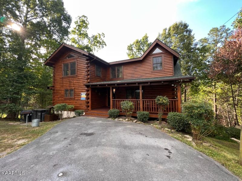2221 Stardust Mountain Way, Sevierville, TN 37862