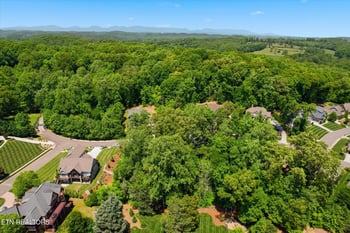 2221 Viewcrest Ln, Knoxville, TN 37932