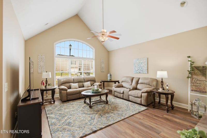2222 Mccampbell Wells Way, Knoxville, TN 37924
