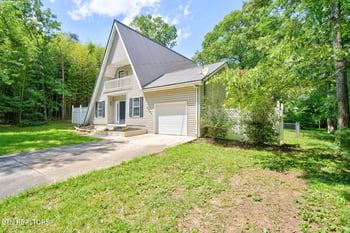 2223 Wichita Dr, Crossville, TN 38572