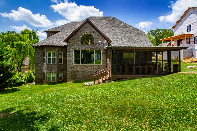 2224 Covered Bridge Blvd, Knoxville, TN 37932