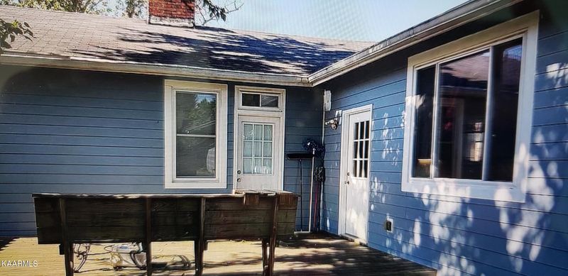 2224 Tecoma Dr, Knoxville, TN 37917