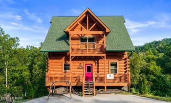 2225 Wingspan Dr, Sevierville, TN 37876