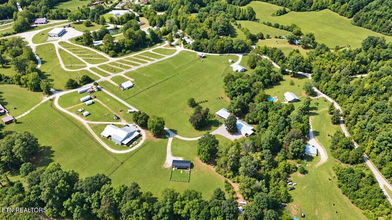 2225 Winona Rd, Huntsville, TN 37756